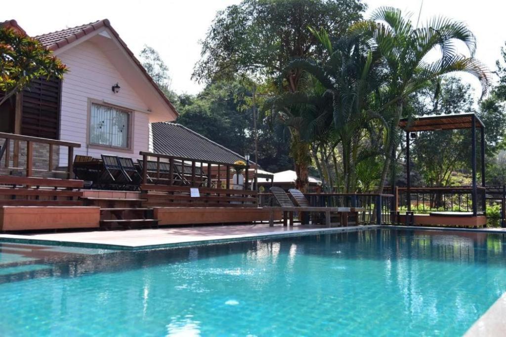 Dusit Talai Resort Mu Si Zewnętrze zdjęcie
